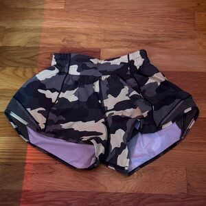 lululemon athletica Hottie Hot Shorts